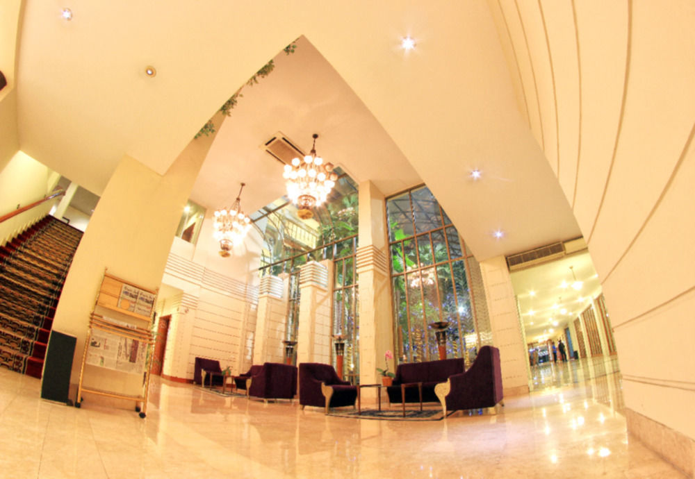 Hotel Savoy Homann Bandung Exterior photo